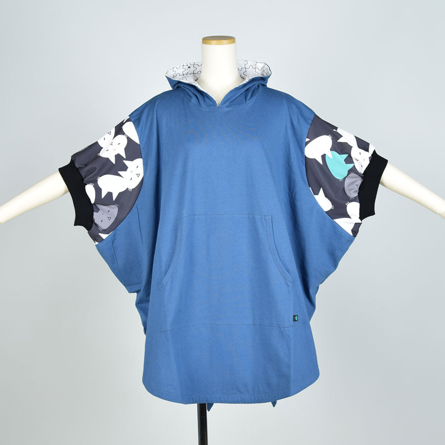 MINT NeKO Big Sleeve Poncho Hoodie BL-BK
