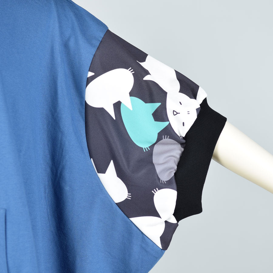 MINT NeKO Big Sleeve Poncho Hoodie BL-BK