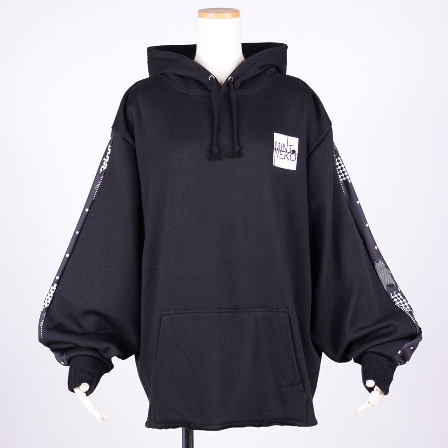 MINT NeKO ボリュームスリーブフーディー BK