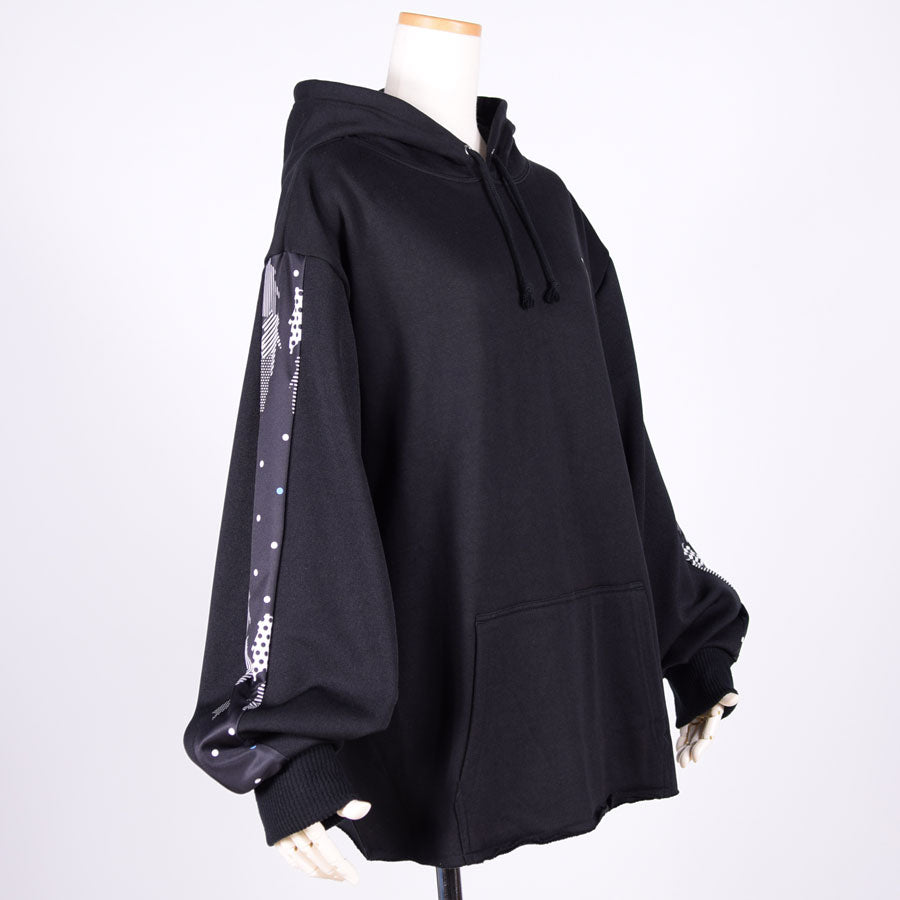 MINT NeKO ボリュームスリーブフーディー BK