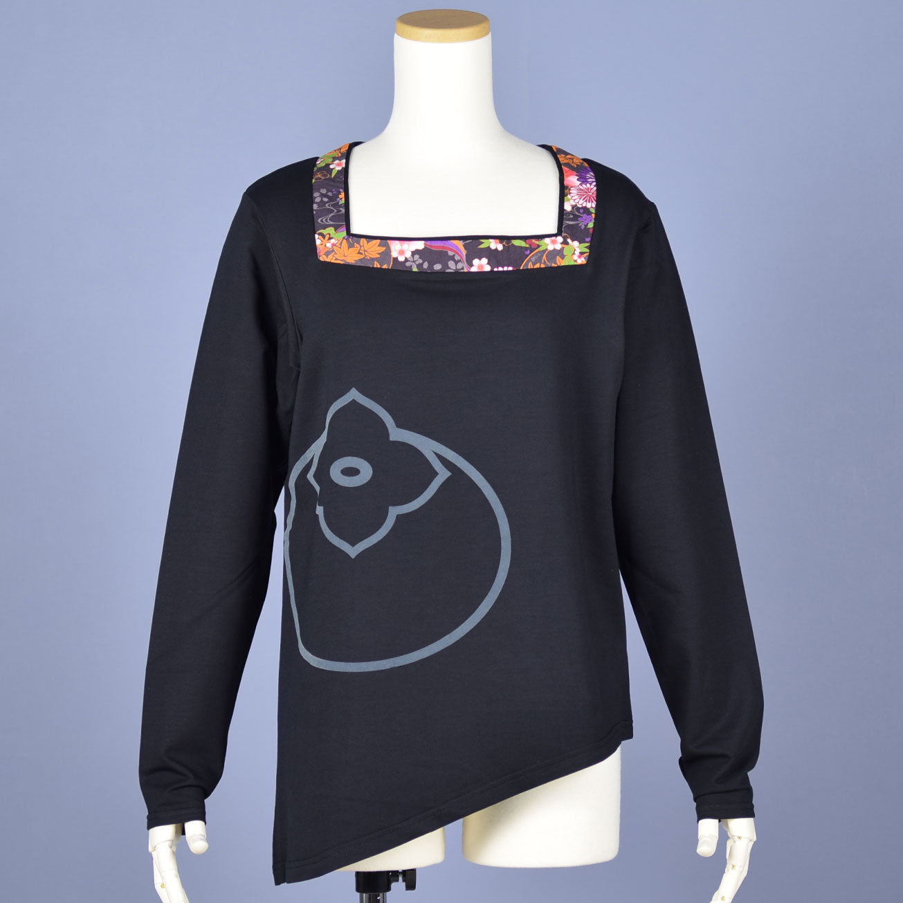 gouk 柿柄スクエアーネックTシャツ