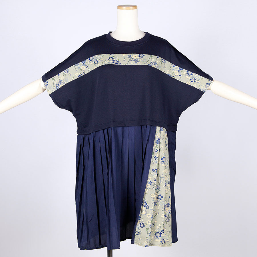 [One-of-a-kind item] TKg Blue Cherry Blossom Tunic with Pleated Skirt