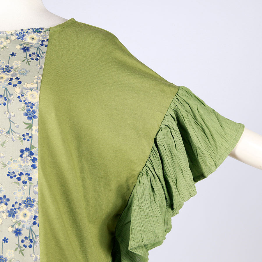 [One-of-a-kind item] TKg Blue Cherry Blossom Frilly Sleeve Tops