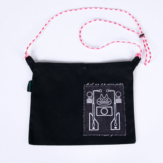 MINT NeKO パッチサコッシュ BK-RD