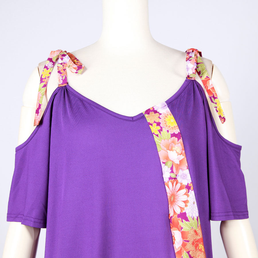 [One-of-a-kind item] TKg A Profusion of Flowers Open Shoulder Tops