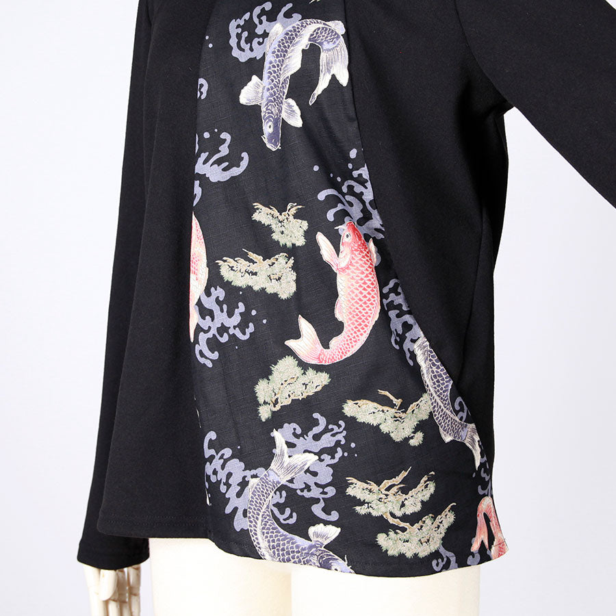 [One-of-a-kind item] TKg Carp Swimming in the Sky High Neck Tops