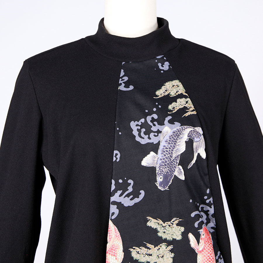 [One-of-a-kind item] TKg Carp Swimming in the Sky High Neck Tops