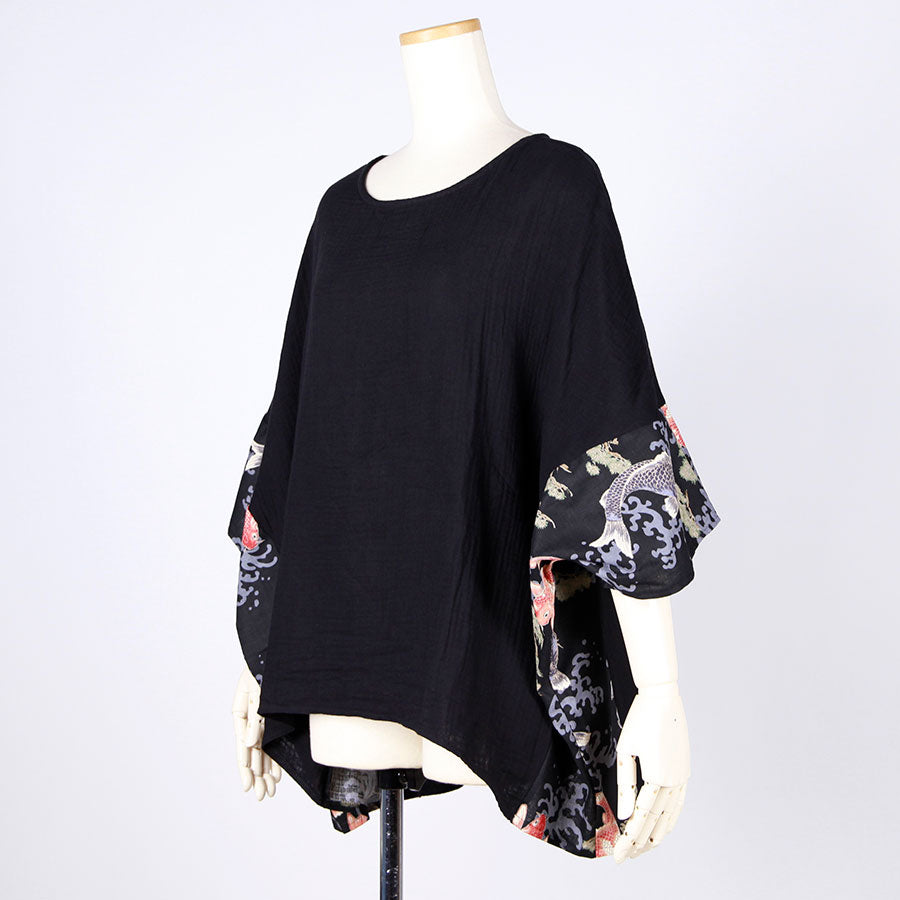 [One-of-a-kind item] TKg Carp Swimming in the Sky Cape Style Tops