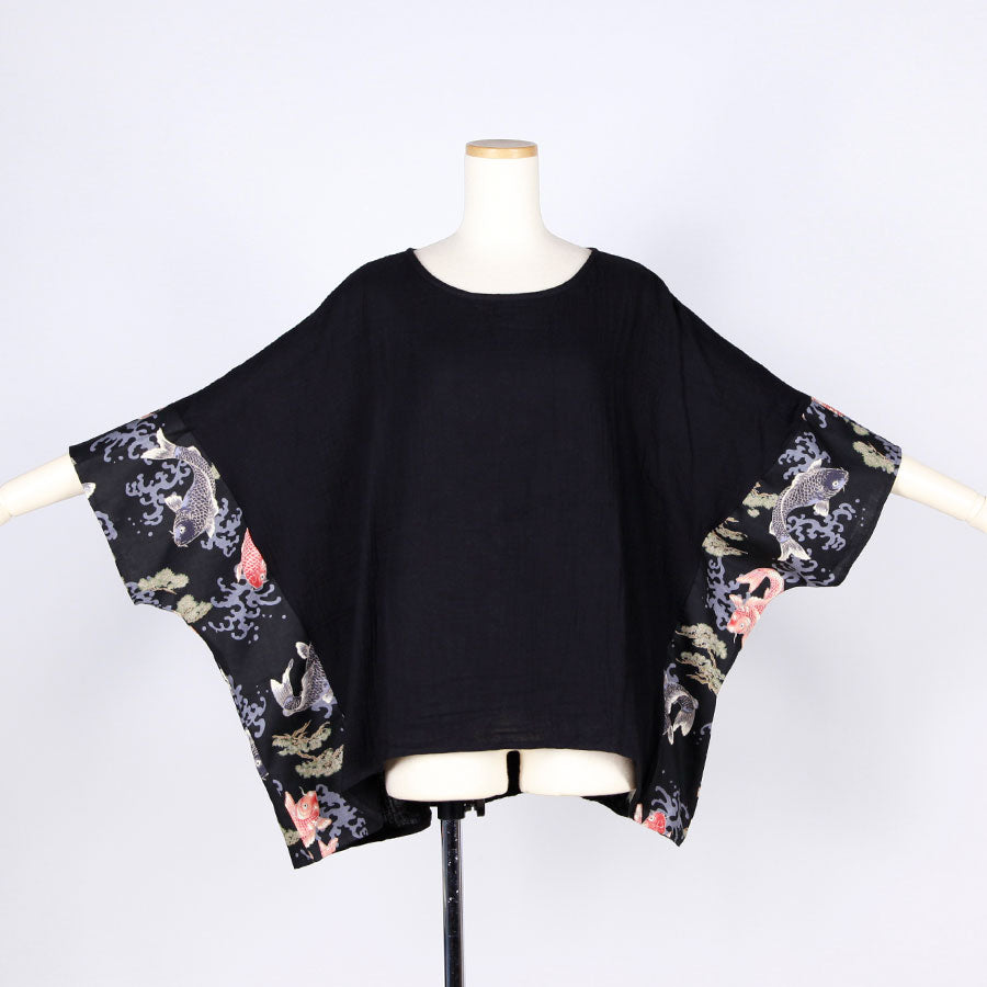 [One-of-a-kind item] TKg Carp Swimming in the Sky Cape Style Tops