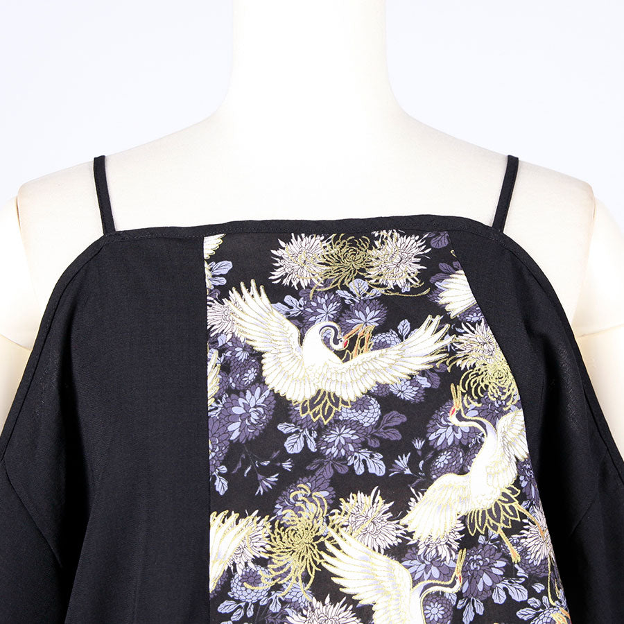 [One-of-a-kind item] TKg Crane and Chrysanthemum flower, Off-shoulder Top