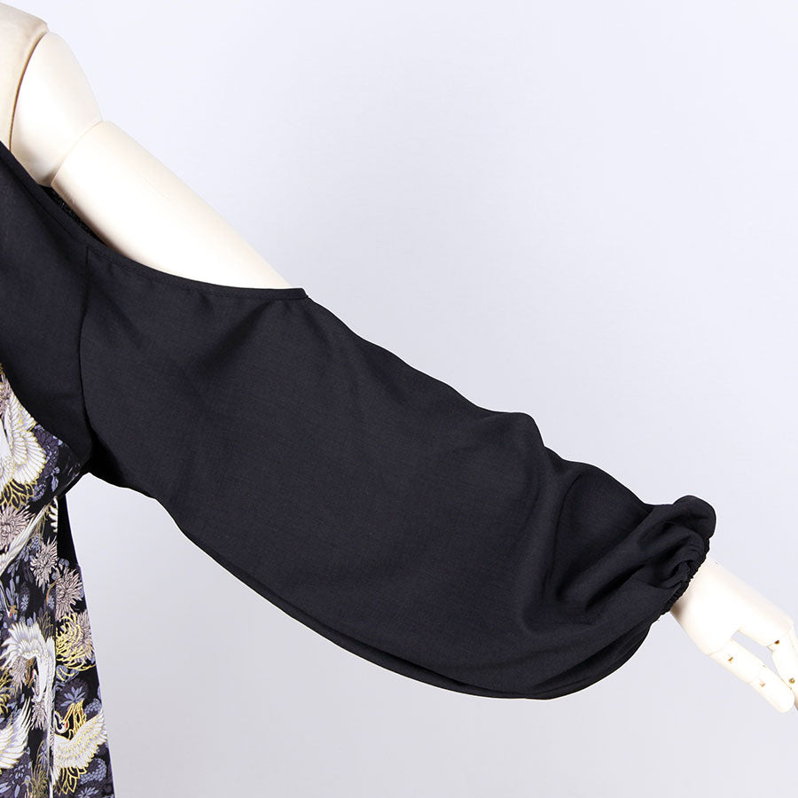 [One-of-a-kind item] TKg Crane and Chrysanthemum flower, Off-shoulder Top