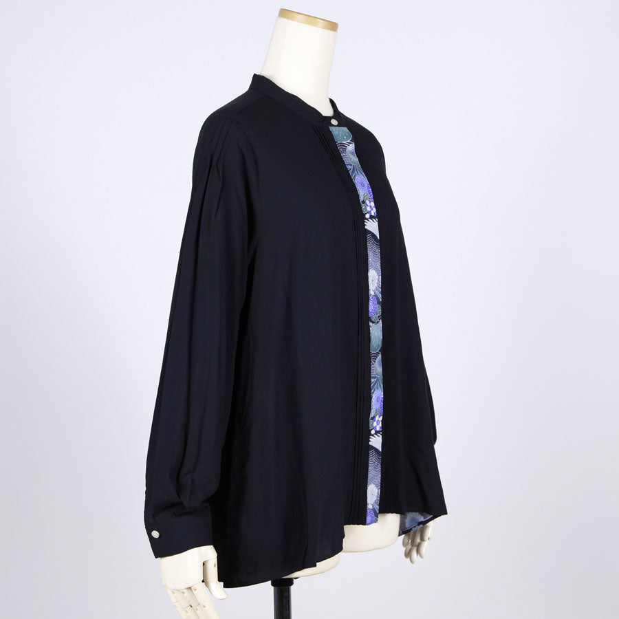 [One-of-a-kind item] TKg Blue Crane Pattern Pin Tuck Shirt