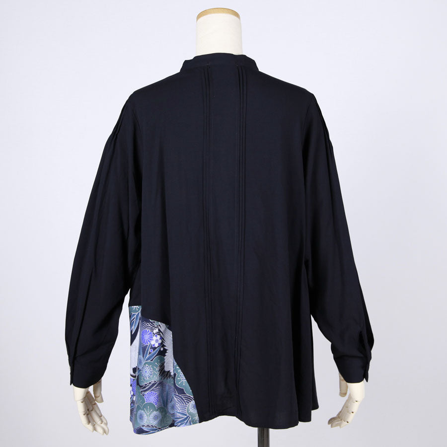 [One-of-a-kind item] TKg Blue Crane Pattern Pin Tuck Shirt