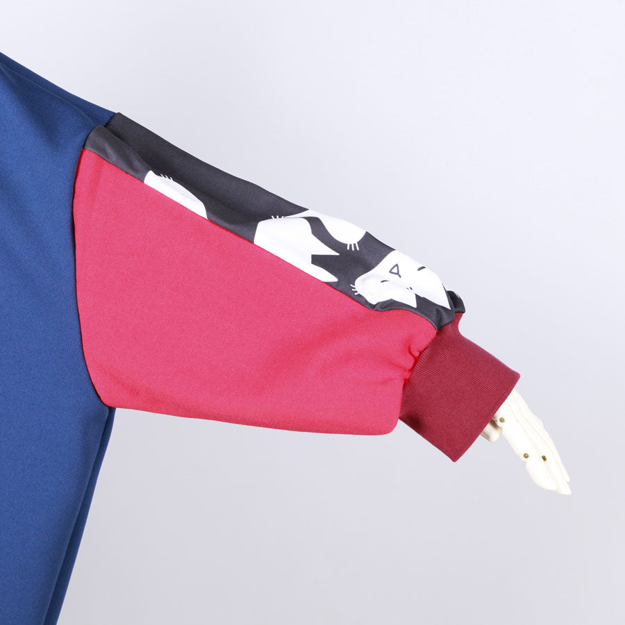 MINT NeKO Patchwork Wide Sweatshirt / C