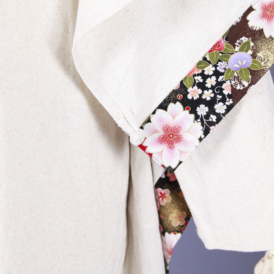 [One-of-a-kind item] TKg Flying Japanese flowers swaying haori
