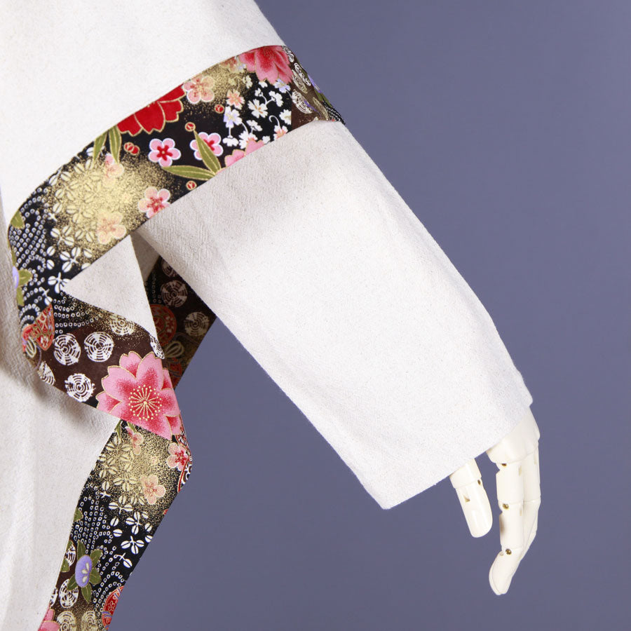 [One-of-a-kind item] TKg Flying Japanese flowers swaying haori