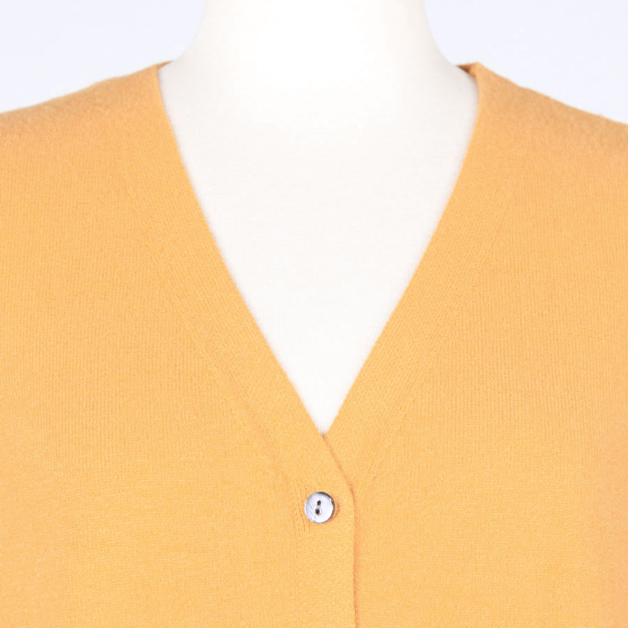 [One-of-a-kind item] TKg Flying Japanese Flower Mustard Color Cardigan