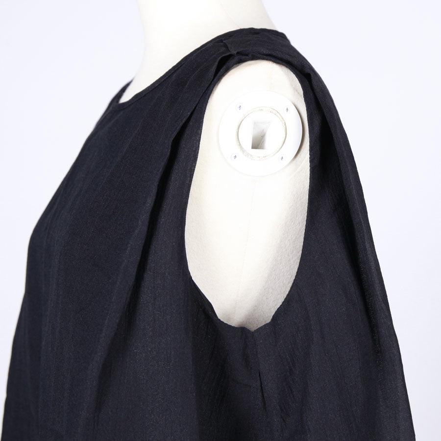 [One-of-a-kind item] TKg Dragon Flying on Hemp Leaves Pattern Fabric Sleeveless