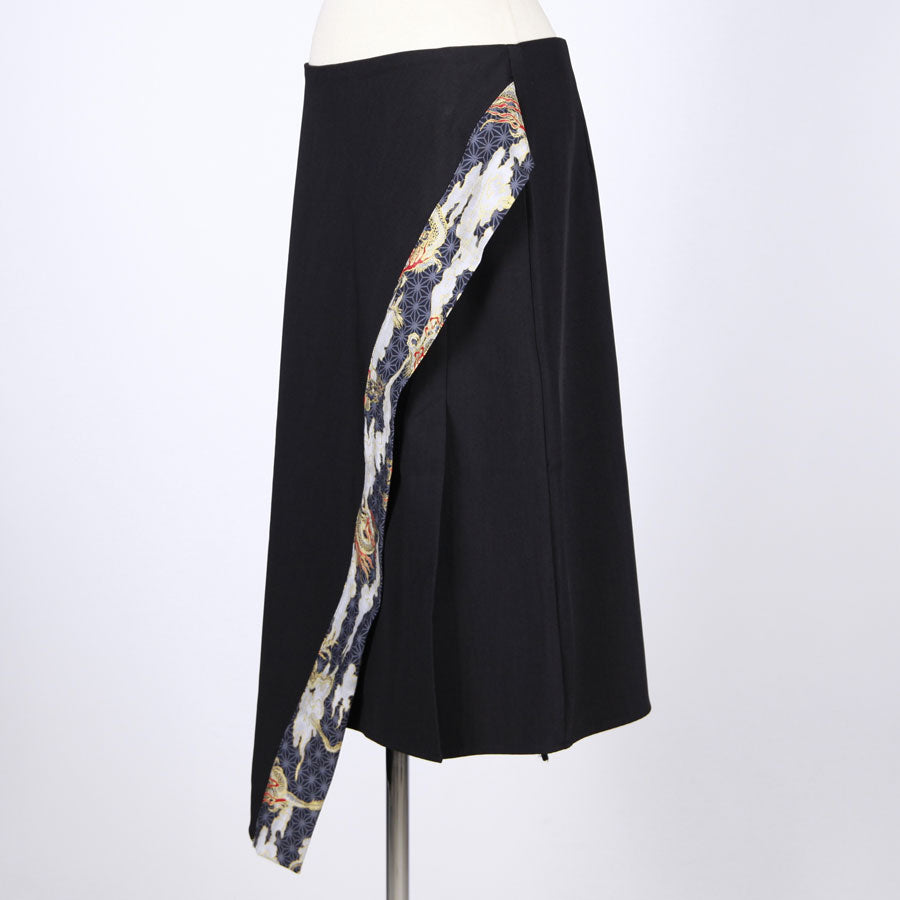 [One-of-a-kind item] TKg Dragon Flying on Hemp Leaves Pattern Diagonal Layered Skirt