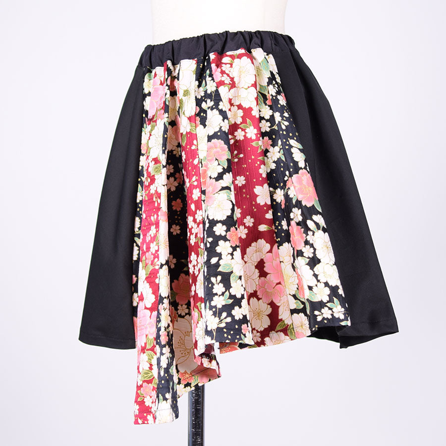 【1点物】TKg 黒と赤の桜和柄のミニスカート