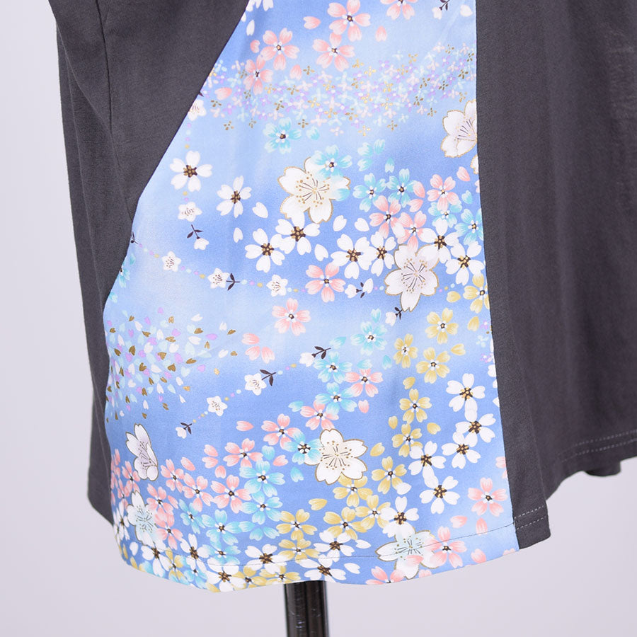 [One of a kind] TKG Flowing Cherry Blossoms Tops