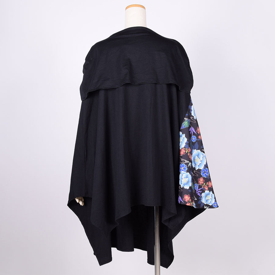 [One of a kind] TKg Poncho With a Japanese Pattern on the Right Side