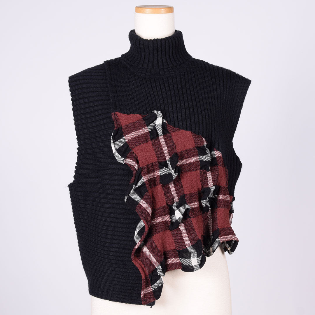 [One of a kind] TKr CRUMPLED High Neck Knit Vest