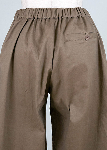 Wide pants beige with pleats on both sides of GOUK