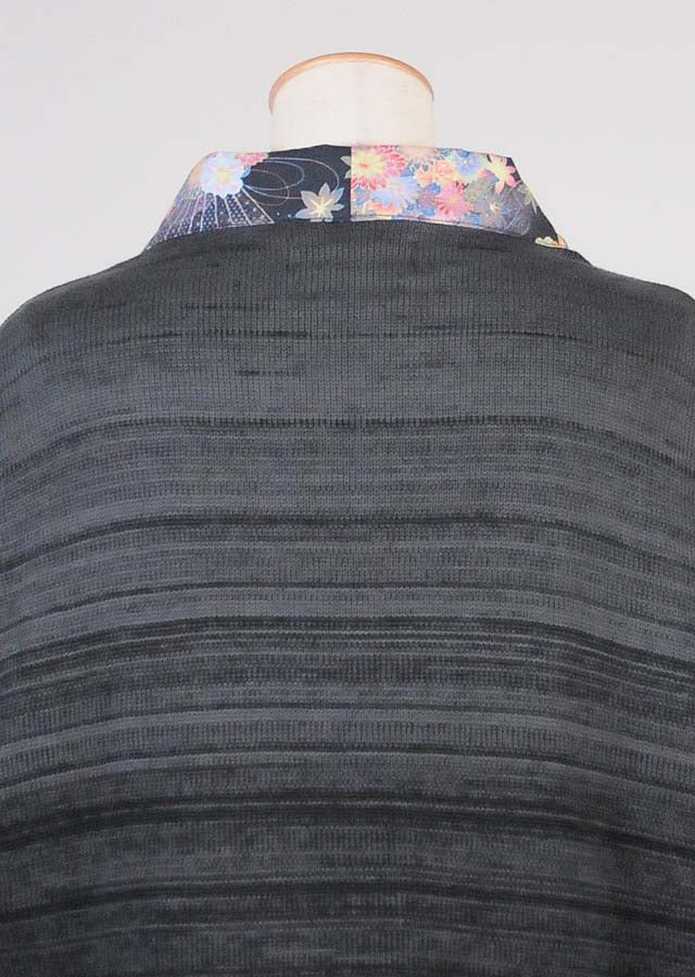 GOUK front vertical Japanese pattern egg type cardigan black peach